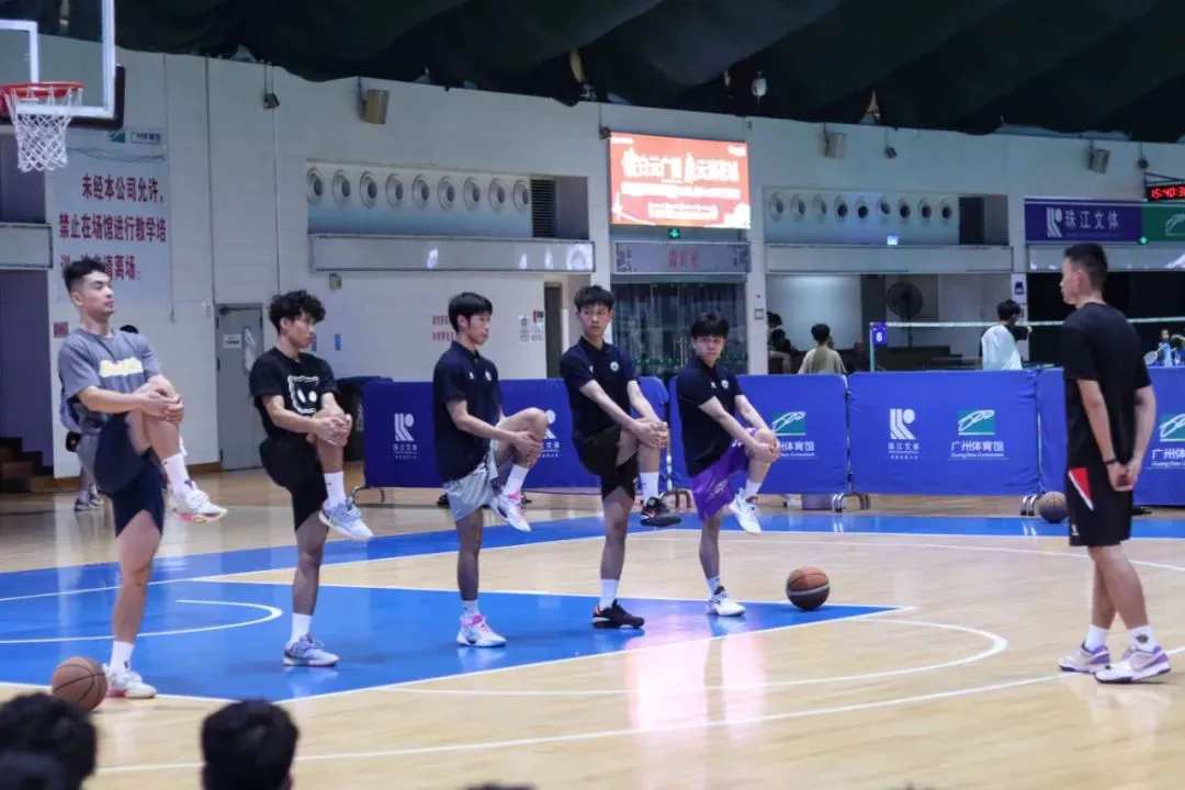 老年篮球球员如何保持竞技状态_1